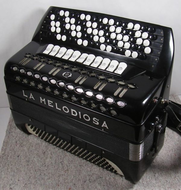 La-Melodiosa-knapharmonika